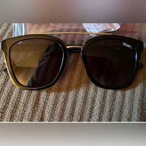 Quay sunglasses-no scratches!
